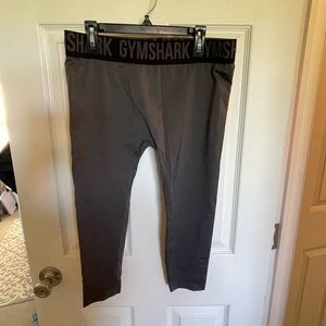 Gym shark leggings gently used